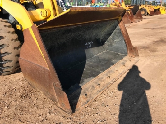 ขายรถตักล้อยาง KOMATSU WA320-5 ปี 2008 รถนอกนำเข้าเองจากญี่ปุ่น สภาพสวยพร้อมใช้งาน ขายรถตักล้อยาง KOMATSU WA320-5 ปี 2008 รถนอกนำเข้าเองจากญี่ปุ่น สภาพสวยพร้อมใช้งาน