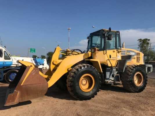 ขายรถตักล้อยาง KOMATSU WA320-5 ปี 2008 รถนอกนำเข้าเองจากญี่ปุ่น สภาพสวยพร้อมใช้งาน ขายรถตักล้อยาง KOMATSU WA320-5 ปี 2008 รถนอกนำเข้าเองจากญี่ปุ่น สภาพสวยพร้อมใช้งาน