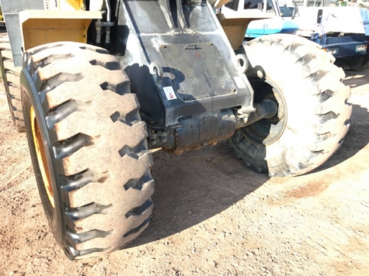 ขายรถตักล้อยาง KOMATSU WA320-5 ปี 2008 รถนอกนำเข้าเองจากญี่ปุ่น สภาพสวยพร้อมใช้งาน ขายรถตักล้อยาง KOMATSU WA320-5 ปี 2008 รถนอกนำเข้าเองจากญี่ปุ่น สภาพสวยพร้อมใช้งาน