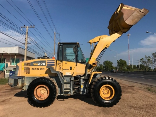 ขายรถตักล้อยาง KOMATSU WA320-5 ปี 2008 รถนอกนำเข้าเองจากญี่ปุ่น สภาพสวยพร้อมใช้งาน ขายรถตักล้อยาง KOMATSU WA320-5 ปี 2008 รถนอกนำเข้าเองจากญี่ปุ่น สภาพสวยพร้อมใช้งาน