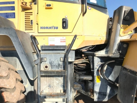 ขายรถตักล้อยาง KOMATSU WA320-5 ปี 2008 รถนอกนำเข้าเองจากญี่ปุ่น สภาพสวยพร้อมใช้งาน ขายรถตักล้อยาง KOMATSU WA320-5 ปี 2008 รถนอกนำเข้าเองจากญี่ปุ่น สภาพสวยพร้อมใช้งาน