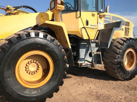 ขายรถตักล้อยาง KOMATSU WA320-5 ปี 2008 รถนอกนำเข้าเองจากญี่ปุ่น สภาพสวยพร้อมใช้งาน ขายรถตักล้อยาง KOMATSU WA320-5 ปี 2008 รถนอกนำเข้าเองจากญี่ปุ่น สภาพสวยพร้อมใช้งาน