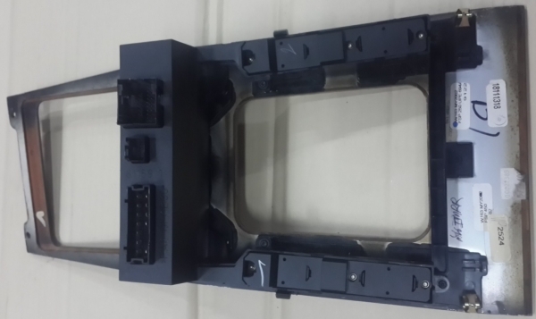 สวิทปรับกระจกW163-ML320