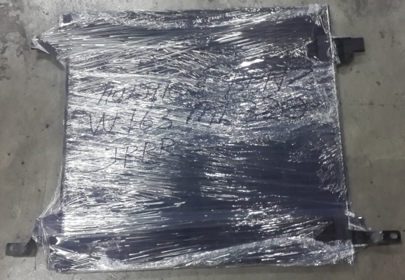 แผงแอร์W163-ML320 (สภาพใหม่มาก)