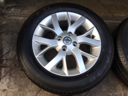 ล้อแม็กป้ายแดง Nissan Note ขอบ 15 พร้อมยางป้ายแดง Maxxis 175-65-15 ปี 17 มีตุ่มทุกเส้น