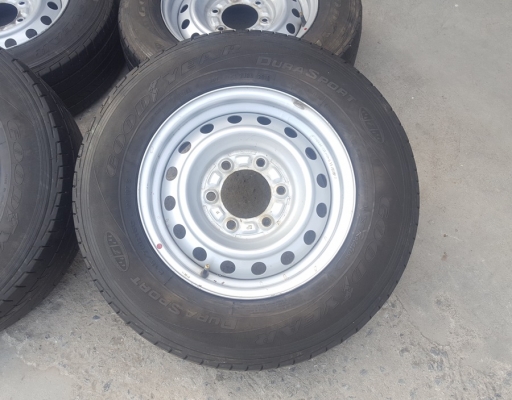 ขายล้อกะทะขอบ15 6รู ยาง195R15 ปี16  4 ล้อ