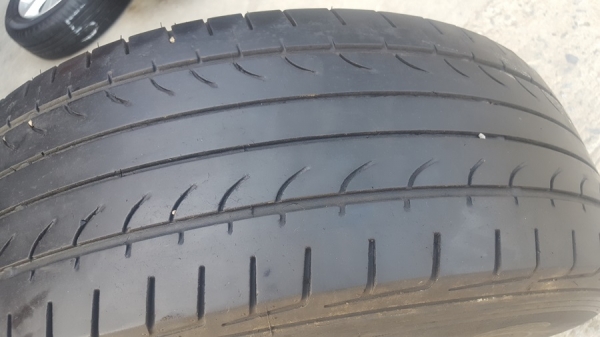 ขายล้อกะทะขอบ15 6รู ยาง195R15 ปี16  4 ล้อ