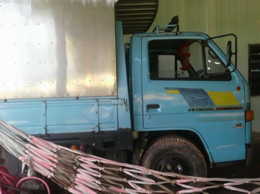 ISUZU NKR 110แรงม้า แท้ห้าง เดิมๆ คัทซีสวย เครื่องดี เล่มพร้อม ราคาคุยได้ สอบถาม 0872976734