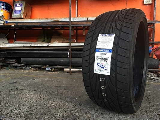 FALKEN FK452 275/30ZR20 ราคาเส้นละ 7,000 บาท