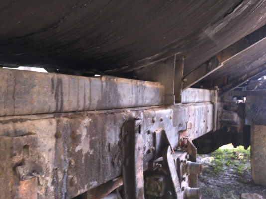 ขายรถ6ล้อสเปรย์ยาง Hino KR320 เครื่อง160 แรง EH500 เล่มพร้อม ถังของ thammakit สภาพดีใช้งานได้ปกติ