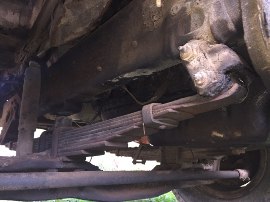 ขายรถ6ล้อสเปรย์ยาง Hino KR320 เครื่อง160 แรง EH500 เล่มพร้อม ถังของ thammakit สภาพดีใช้งานได้ปกติ