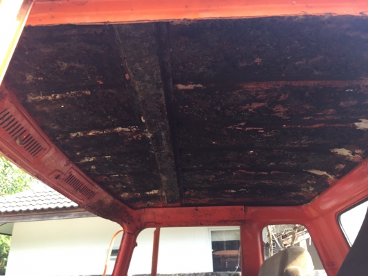 ขายรถ6ล้อสเปรย์ยาง Hino KR320 เครื่อง160 แรง EH500 เล่มพร้อม ถังของ thammakit สภาพดีใช้งานได้ปกติ