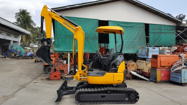 ขาย รถขุด HITACHI รุ่น ZX30 มือสองญี่ปุ่น แทรกเหล็ก สลัก บูทเอวแน่น 100\% สวยพร้อมใช้งาน มือถือ 0818753444
