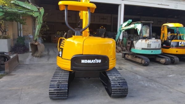 ขาย รถขุด KOMATSU รุ่น PC40FR มือสองญี่ปุ่น แทรกเหล็ก สลัก บูทเอวแน่น 100\% สวยพร้อมใช้งาน มือถือ 0818753444
