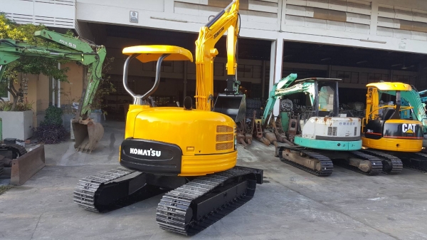 ขาย รถขุด KOMATSU รุ่น PC40FR มือสองญี่ปุ่น แทรกเหล็ก สลัก บูทเอวแน่น 100\% สวยพร้อมใช้งาน มือถือ 0818753444
