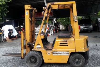 โฟล์คลิฟท์ KOMATSU FG15 เครื่องยนต์ติดปกติ เก่าญี่ปุ่น ขับง่ายใช้งานสะดวก เกียร์ออโต้ ราคา 85,000 โฟล์คลิฟท์ KOMATSU FG15 เครื่องยนต์ติดปกติ เก่าญี่ปุ่น ขับง่ายใช้งานสะดวก เกียร์ออโต้ ราคา 85,000