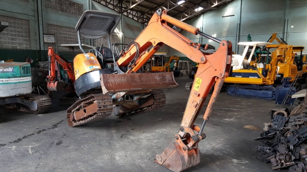 ขาย รถขุด HITACHI รุ่น ZX27U มือสองญี่ปุ่น แทรกเหล็ก สลัก บูทเอวแน่น 100\% สวยพร้อมใช้งาน มือถือ 0818753444   สอบถามเพิ่มเติมได้ที่ http://line.me/ti/p/mFkzr50JVd