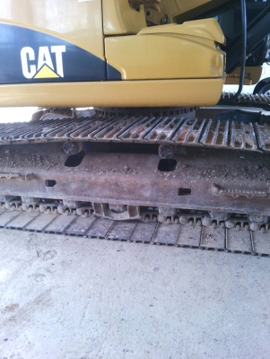 ขายรถแบคโฮ CAT 320 D JAPAN เอกสารเล่ม ไมล์ 10000 ชม.ราคา 2000000 ขายรถแบคโฮ CAT 320 D JAPAN เอกสารเล่ม ไมล์ 10000 ชม.ราคา 2000000