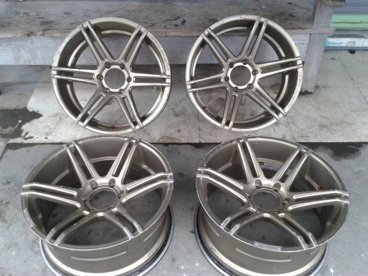 ขอบ20นิ้ว6รู ชุดนี้สมบูรณ์พร้อมใช้  ลดราคาเหลือ 7900 บาท