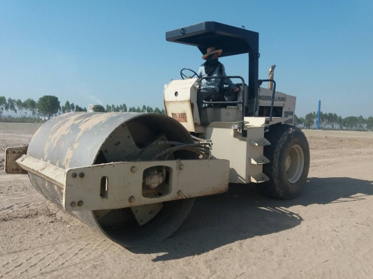 รถบดไดน่าแพค 2 เพลาราคา 700,000 รถ กทม.