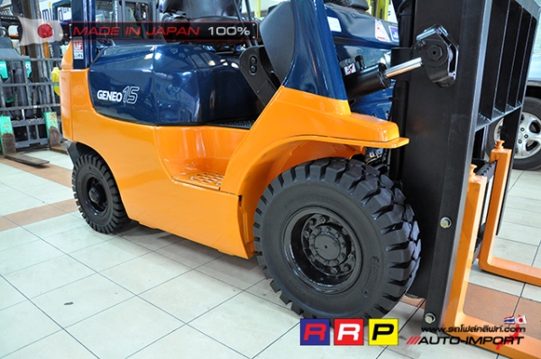 ขายรถโฟล์คลิฟท์มือสอง TOYOTA รุ่น 7FD15-15193 นำเข้าจากประเทศญี่ปุ่น 100\% ไม่เคยใช้งานในไทย