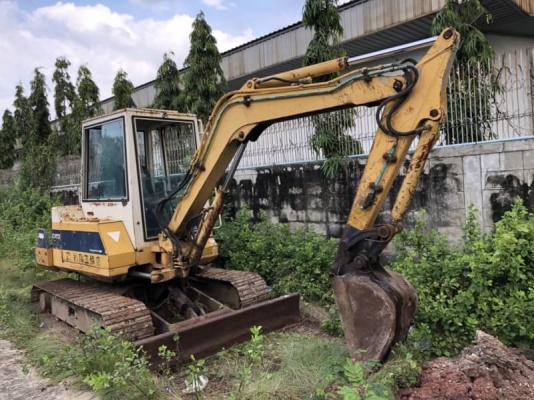 ขาย 285,000 เก่านอก KOMATSU PC40-6 (พร้อมหัวเจาะ) เครื่องดี ปั้มแรง โช่หนา เอวแน่น สภาพสวยพร้อมใช้   รถอยู่ จ.นครปฐม โทร 0610710295