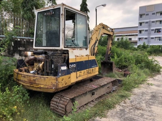 ขาย 285,000 เก่านอก KOMATSU PC40-6 (พร้อมหัวเจาะ) เครื่องดี ปั้มแรง โช่หนา เอวแน่น สภาพสวยพร้อมใช้   รถอยู่ จ.นครปฐม โทร 0610710295