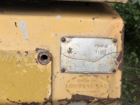 ขาย 285,000 เก่านอก KOMATSU PC40-6 (พร้อมหัวเจาะ) เครื่องดี ปั้มแรง โช่หนา เอวแน่น สภาพสวยพร้อมใช้   รถอยู่ จ.นครปฐม โทร 0610710295