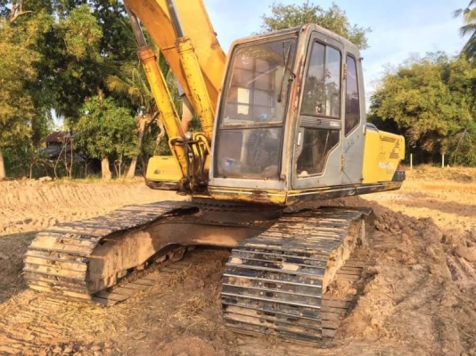 ขาย 675,000 บาท KIBELCO SK200 MARK 3 เก๋งเทา เครื่องดี ปั้มแรง โซ่หนา  เอวแน่น ไฟฟ้าครบ เอกสารเล่มทะเบียน  รถอยู่ จ ศรีสะเกษ โทร 0610710295