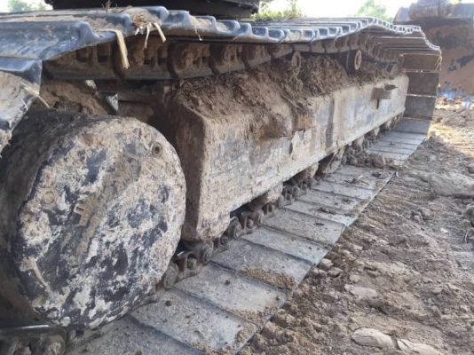 ขาย 675,000 บาท KIBELCO SK200 MARK 3 เก๋งเทา เครื่องดี ปั้มแรง โซ่หนา  เอวแน่น ไฟฟ้าครบ เอกสารเล่มทะเบียน  รถอยู่ จ ศรีสะเกษ โทร 0610710295