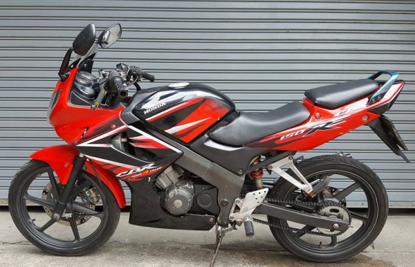 ขออนุญาตขาย HONDA CBR 150R สตาร์ทมือ 19,900