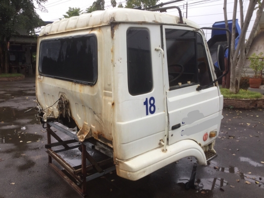 ขายหัวรถบรรทุก NISSAN UD 430 ตามสภาพ ราคา 40,000 บาท ศุภากร 081-1903107-089-5367218