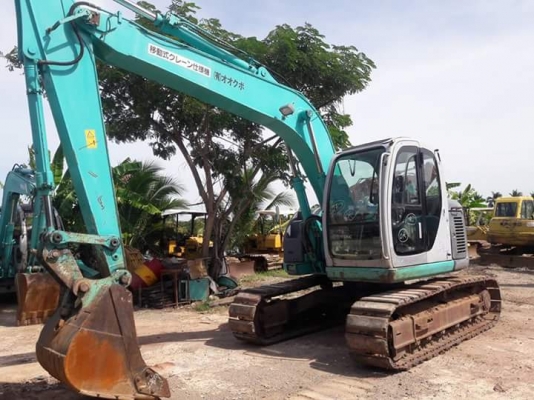 ขายจ้า..KOBELCO SK135SR-1E  YY03  ปี 2006    เก่านอกแท้  เดิมๆๆ  สภาพสวย พร้อมใช้  โทร 089-3818694 ดวงนภา