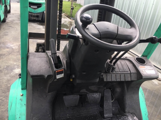 Mitsubishi FD30NT : ฟอร์คลิฟต์ 3 ตัน ดีเซล โทร. 080-6565422 (หนิง)