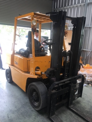 ขาย โฟรคลิฟท์ เยล 2.5 ตัน ดีเซล เสาทูฟรี 3 เมตร