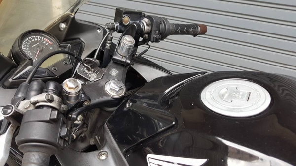 ขออนุญาตขาย HONDA CBR150I NEW ทะเบียนสวยเลข 55 กรุงเทพ สภาพพร้อมใช้งานสภาพสวย ฟรีค่าโอน