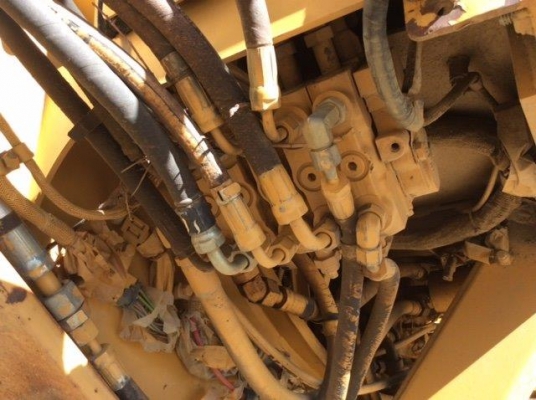 Caterpillar 140H พร้อมติดตั้ง scarifier/ripper รถอยู่อเมริกา โทร. 080-6565422 (หนิง)