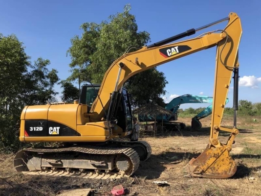 ขาย 1,390,000 บาท CATTERPILAR 312D ทำงาน 13,xxx ชม เครื่องดี ปั้มแรง โช่หนา เอวแน่น ไฟฟ้าครบ เอกสารแจ้งจำหน่าย  รถอยู่  นครปฐม โทร 0610710295