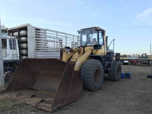 มี 5 หางละ 335,000 บาท พื้นเรียบ CIMC ปี 53 ยาว 12.5 เมตร 3 คาน สภาพพร้อมใช้ เอกสารเล่มทะเบียน  รถอยู่  นครปฐม โทร 0610710295