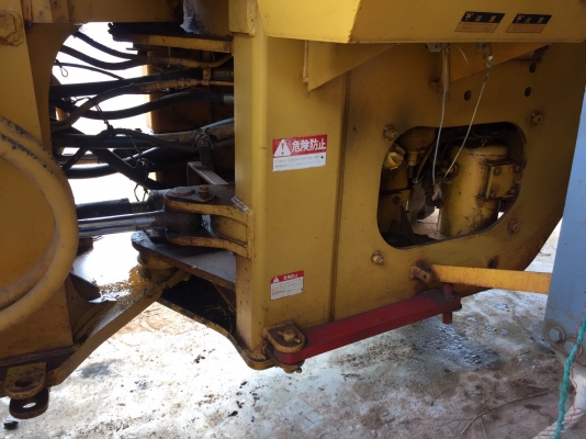 ขายรถตักKomatsu WA400-1 เล่มทะเบียนพร้อม มี2คัน รถสวย สภาพดี