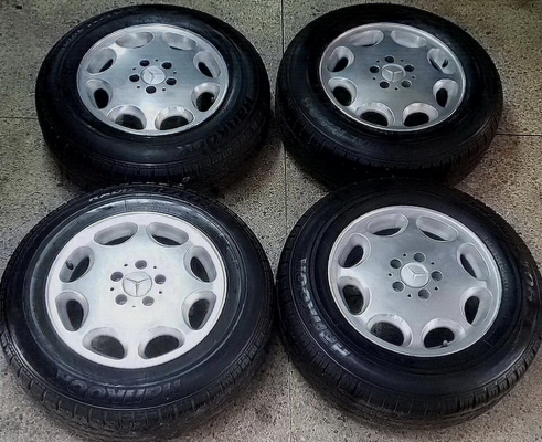 แม็กติดรถBENZ S-CLASS W140แท้ ตัวหน้าเงา ขอบ16 ไม่แพง 4วง แม็กอย่างเดียว4วง 10000 บาท ครับ