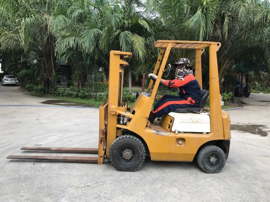 ขายFORKLIFT TOTOTA รุ่น3FG15(1.5ตัน)(เสาฟรูฟรี้สูง4เมตร) สวยเดิมจากญี่ปุ่น ยังไม่เคยใช้ในไทย 99,000เท่านั้น!!