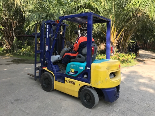 ขายFORKLIFT KOMATSU FG15-17(เสา3เมตร)(งาหนีบ)(งาสไลด์)(1.5ตัน) สวยเดิมจากญี่ปุ่น ยังไม่เคยใช้ในไทย 149,000เท่านั้น!!