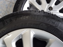 ขายล้อ Honda ขอบ15 พร้อมยาง175/65/15 ปี 15 MICHERLIN XM1 ปี15 ขายล้อ Honda ขอบ15 พร้อมยาง175/65/15 ปี 15 MICHERLIN XM1 ปี15