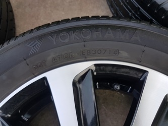 ขายล้อTOYOTA New VIOS (หน้าเงาดำ) ยาง185/60/15 ปี 14 (4 ล้อ)