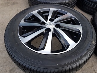 ขายล้อTOYOTA New VIOS (หน้าเงาดำ) ยาง185/60/15 ปี 14 (4 ล้อ)