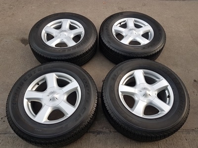 ขายล้อแม็ก Isuzu D-MAX  All New V-Cross พร้อมยาง 265/65/17  ปี 14  ราคา  7500