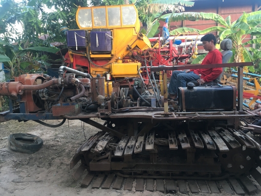 ขายรถตีดินเครื่อง6bf1โบปั้มคายาบ้าเดินแทรกเตอ 0854997911