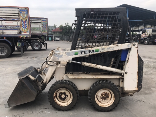 ขายรถตักล้อยาง TCM 343 BH ราคา 42,000 ต่อรอง ระบบสมบูรณ์ พร้อมใช้ เดิมๆเครื่องแรง กำลังดี สนใจโทร.081-3531946 ต่อ.บางนา &amp; ไอน์ดีลาย รถอยู่สมุทรปราการ