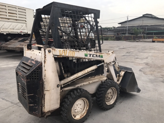 ขายรถตักล้อยาง TCM 343 BH ราคา 42,000 ต่อรอง ระบบสมบูรณ์ พร้อมใช้ เดิมๆเครื่องแรง กำลังดี สนใจโทร.081-3531946 ต่อ.บางนา &amp; ไอน์ดีลาย รถอยู่สมุทรปราการ